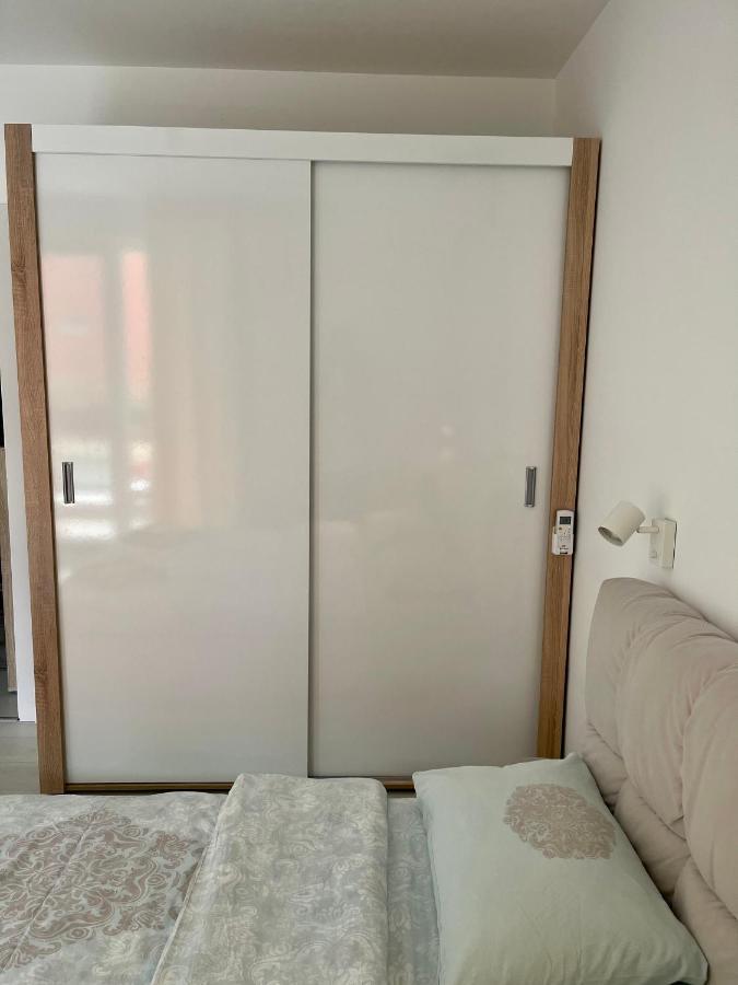 Sun&Moon Apartment Obzor Exterior foto